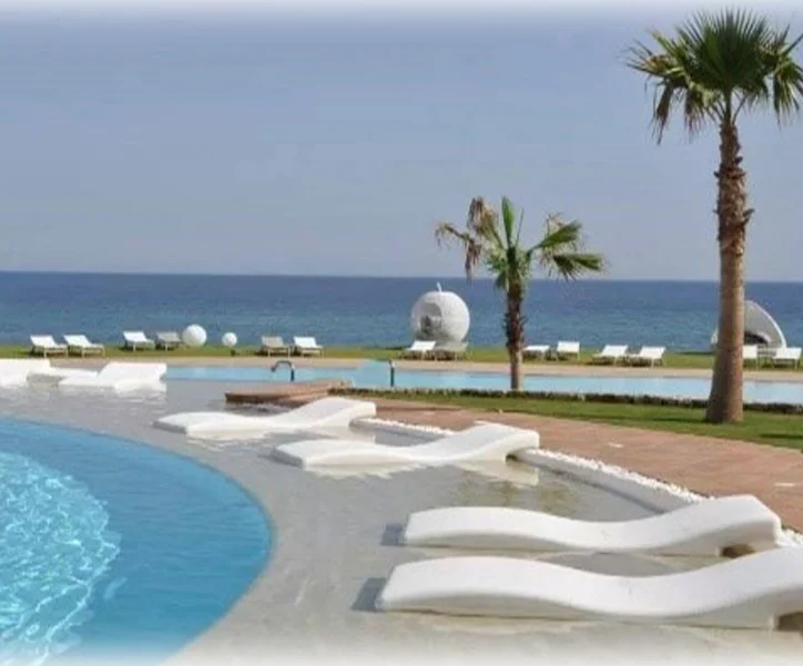 Piscine Et Terrasse Hotel La Cigale Tabarka Tunisie