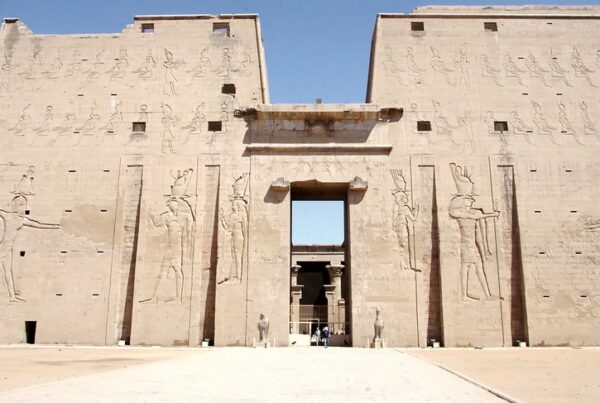 Photo - Temple Edfou -Circuit croisière sur le Nil + excursion 3 jours sur le Caire - Egypte